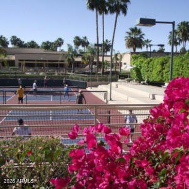 LOCATION, LOCATION, LOCATION. Prime location within the popular - photo 36