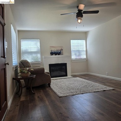 Rare Sun Valley opportunity on a level 8,480 sq. ft. lot - photo 4