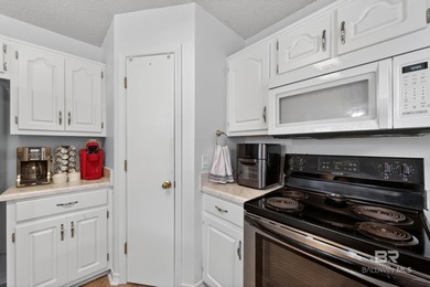 Coastal Living Meets Comfort & Convenience in Gulf - photo 29