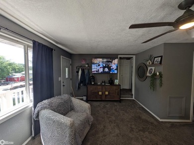 Enjoy peaceful lake living in this charming move in ready - photo 3