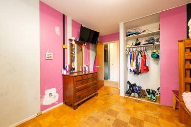 Conveniently located next to Willow Pond Golf Course with quick - photo 14