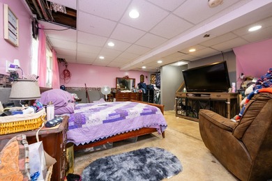Conveniently located next to Willow Pond Golf Course with quick - photo 18