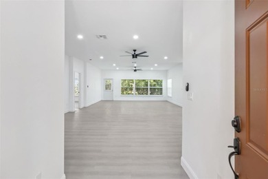 One or more photo(s) has been virtually staged. This completely - photo 5