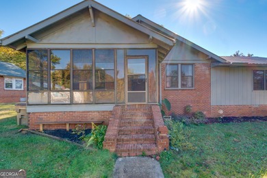 Lake Lanier Home Sale Pending in Gainesville Georgia