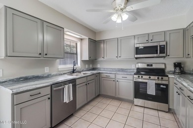 Welcome home to this beautifully updated 3-bedroom, 2-bath - photo 8