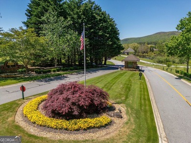 This exceptional estate-sized homesite offers a rare opportunity - photo 1