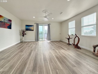 Bring offers! Welcome to this beautifully designed 3-bedroom - photo 6