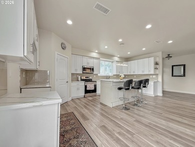 Bring offers! Welcome to this beautifully designed 3-bedroom - photo 8