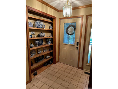 Lovely home on the Indian Hills Golf Course. 3 Bedroom 2 and 1/2 - photo 13