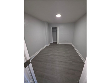 Prime opportunity to add this renovated 5-unit asset to your - photo 14