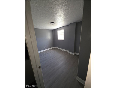 Prime opportunity to add this renovated 5-unit asset to your - photo 16