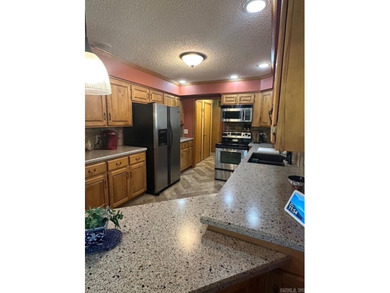 Lovely home on the Indian Hills Golf Course. 3 Bedroom 2 and 1/2 - photo 21