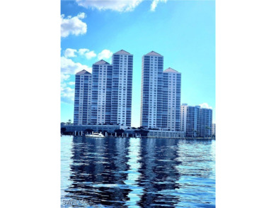 Caloosahatchee River Condo For Sale in Fort Myers Florida