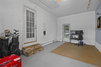 Beautiful 3 bedroom/2 bath home located in the quiet - photo 22