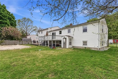 Stunning and meticulously maintained raised ranch in Warwick - photo 37