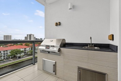 Experience luxury living in the heart of Aventura! This - photo 14