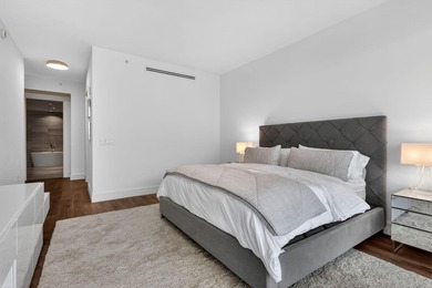 Experience luxury living in the heart of Aventura! This - photo 18