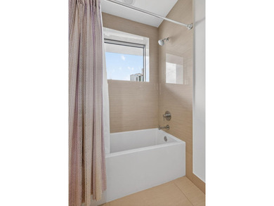 Experience luxury living in the heart of Aventura! This - photo 28