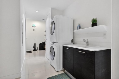 Experience luxury living in the heart of Aventura! This - photo 29