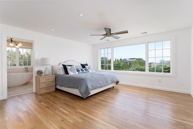 Set on 0.63 acres with waterside pool and 110Ft of bulkhead - photo 31