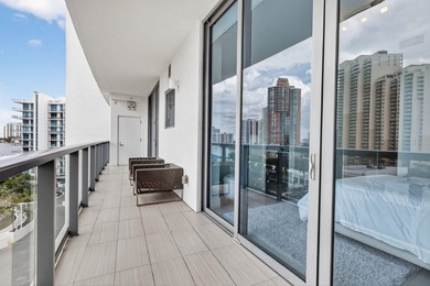 Experience luxury living in the heart of Aventura! This - photo 33