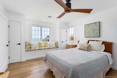 Set on 0.63 acres with waterside pool and 110Ft of bulkhead - photo 38