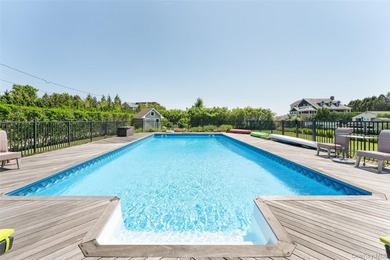Set on 0.63 acres with waterside pool and 110Ft of bulkhead - photo 44