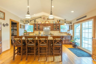 Welcome to this well-built home that offers privacy and a - photo 15