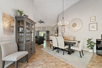 Beautifully updated 3BR/2BA villa located in the desirable - photo 8