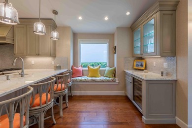 Stunning patio home that has been totally renovated with - photo 7