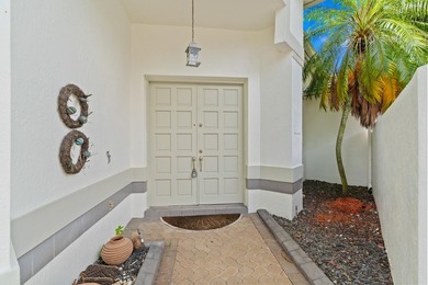 Beautiful 3-BD 2.5-BA pool home on the golf course in the - photo 6