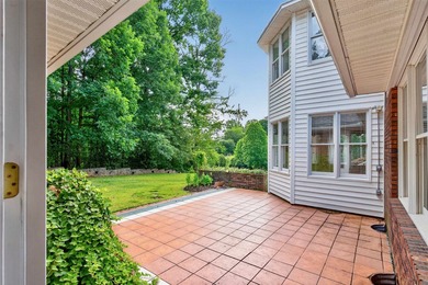 Welcome home! This beautiful maintained, two-story brick estate - photo 5