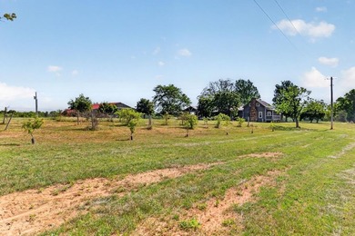 Nestled in the rolling hills of Tennessee, this historic cabin - photo 12