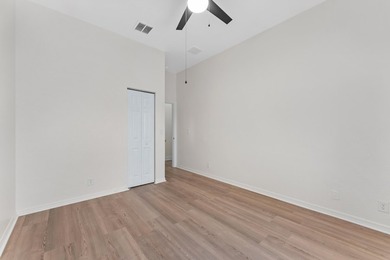 Single family home with 4 beds & 2 baths.. Recently underwent a - photo 17