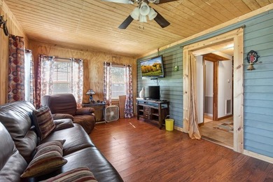 Nestled in the rolling hills of Tennessee, this historic cabin - photo 19