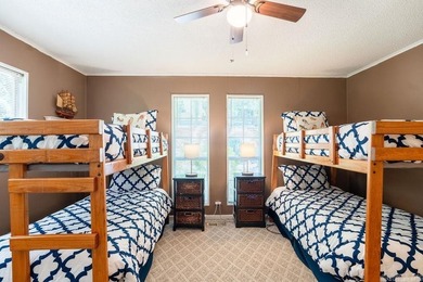 Lake life at its finest-fully furnished and move-in ready - photo 21