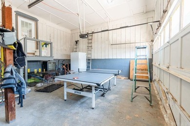 Lake life at its finest-fully furnished and move-in ready - photo 31
