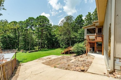 Lake life at its finest-fully furnished and move-in ready - photo 40