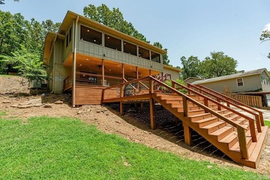 Lake life at its finest-fully furnished and move-in ready - photo 42