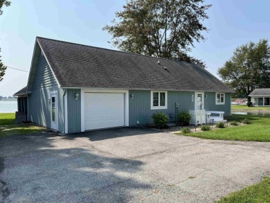 Gorgeous views of Little Chapman Lake! Meticulously maintained - Lake Home For Sale in Warsaw, Indiana