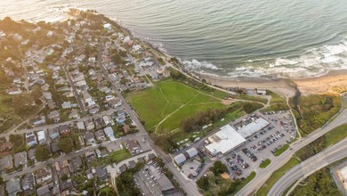 This phenomenal undeveloped 3 Parcel opportunity includes 3 lots - photo 7