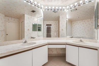 DISCOVER THE INCREDIBLE POTENTIAL OF THIS SPACIOUS VILLA IN A - photo 19