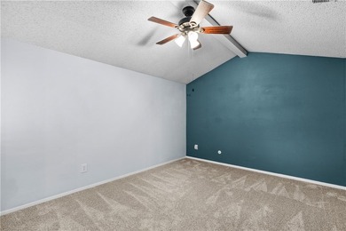 Welcome to this beautifully remodeled corner-unit townhouse - photo 29