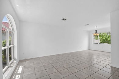 Nicely updated two-story home with beautiful waterfront views! - photo 11