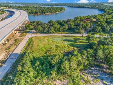 This prime piece of real estate in Lake Worth offers a fantastic - photo 3
