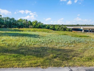 This prime piece of real estate in Lake Worth offers a fantastic - photo 7