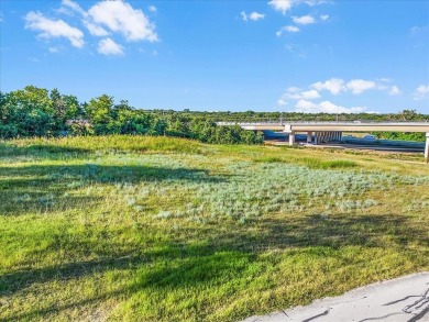 This prime piece of real estate in Lake Worth offers a fantastic - photo 8