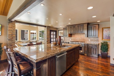 MICA BAY WATERFRONT RETREAT! Enjoy 183' of pristine deep water - photo 24