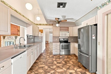Spacious 4-bedroom, 2-bathroom pool home offering incredible - photo 25
