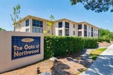 (private lake, pond, creek) Condo For Sale in Clearwater Florida